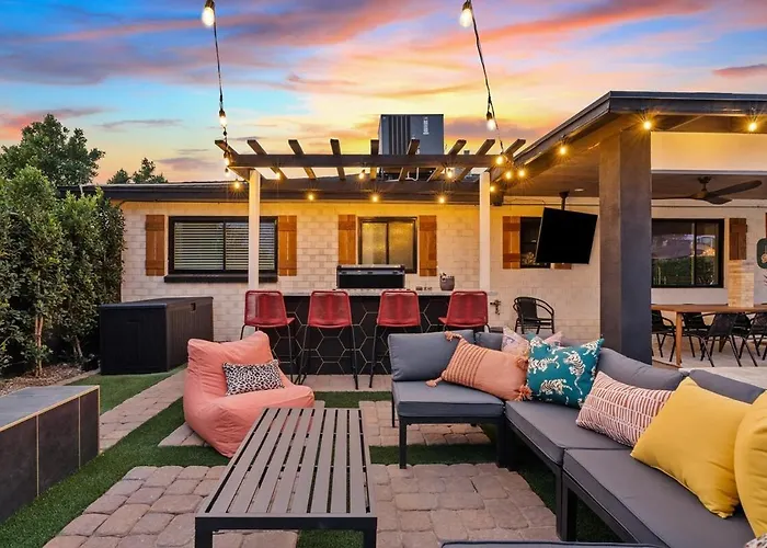 Of Sunsets, Old Town Scottsdale, Free Heated Pool, Hot Tub, Sauna Holiday home