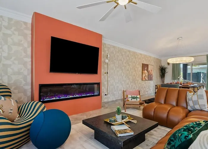 Of Sunsets, Old Town Scottsdale, Free Heated Pool, Hot Tub, Sauna Holiday home